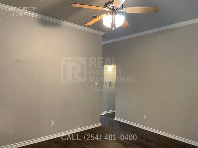 Building Photo - 3 Bedroom, 2 Bathroom Home for Rent in Mor...