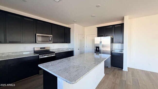 Building Photo - 36658 W San Alvarez Ave