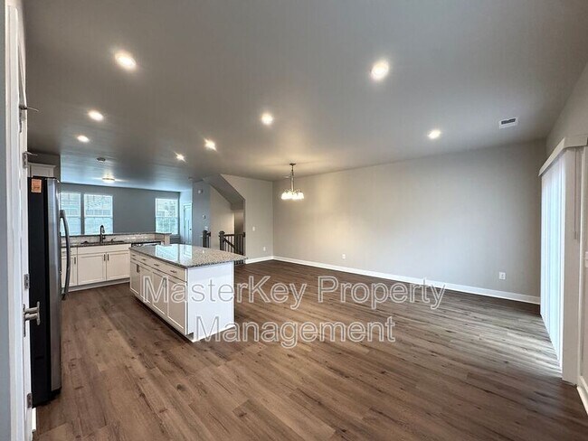 Building Photo - 1105 Tender Dr