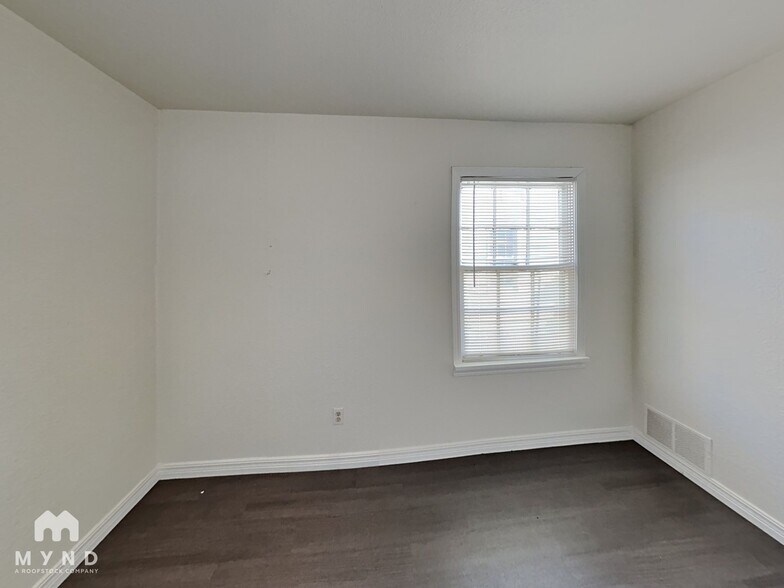 Building Photo - 3316 28th St