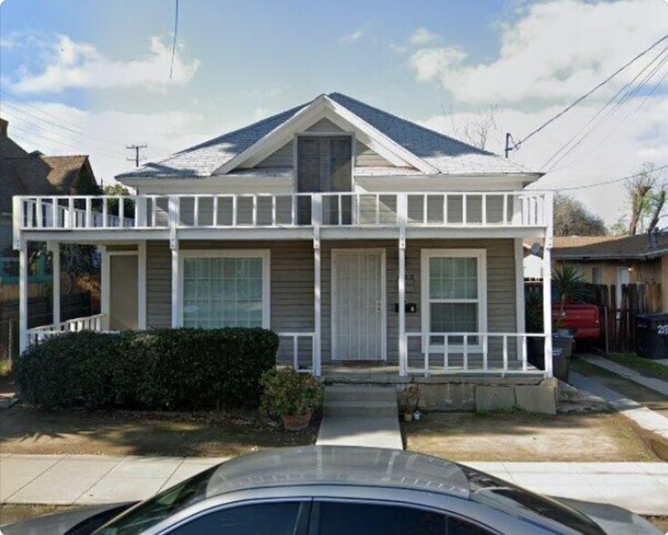 Primary Photo - 209 11th St