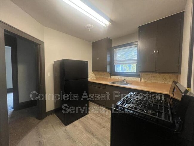 Building Photo - 1405 Jefferson Ave