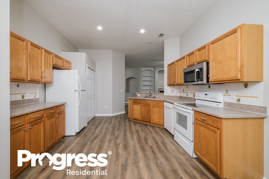 Building Photo - 86036 Sand Hickory Trail