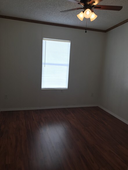 Building Photo - 11839 Bay Pl