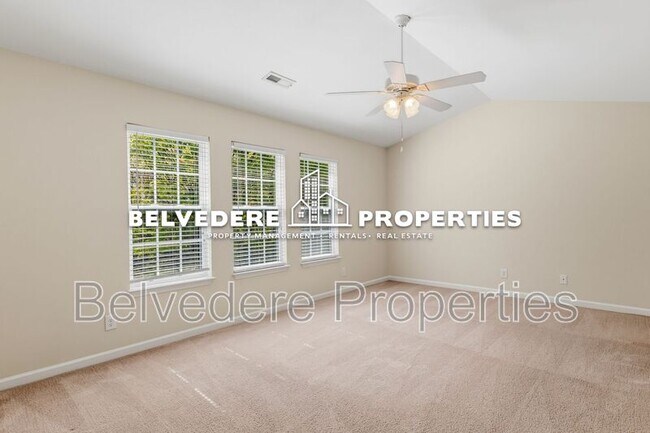 Building Photo - 36 Ackland Dr
