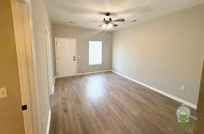 Building Photo - 129 Harrington Ave