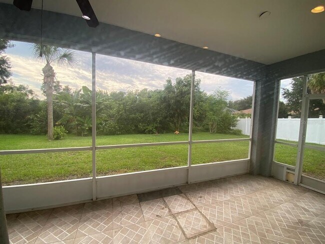 Building Photo - 11744 Holly Creek Dr