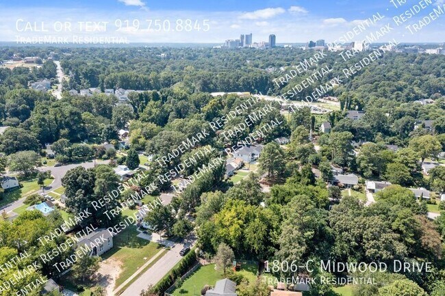 Building Photo - 1806-C Midwood Dr