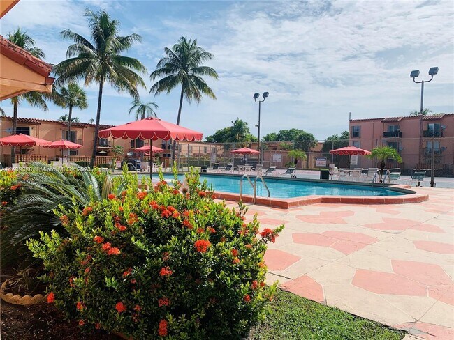 Building Photo - 7215 Miami Lakes Dr