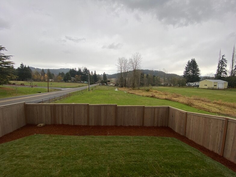 Fenced Back Yard - 17366 SE Hemrich Rd
