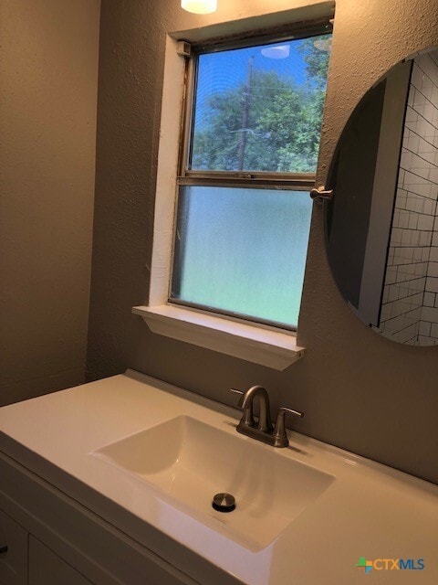 Building Photo - 2316 N Austin St