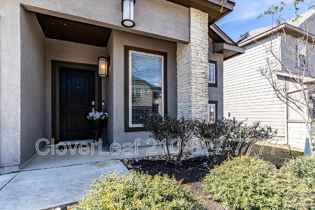 Building Photo - 5530 Pin Pt