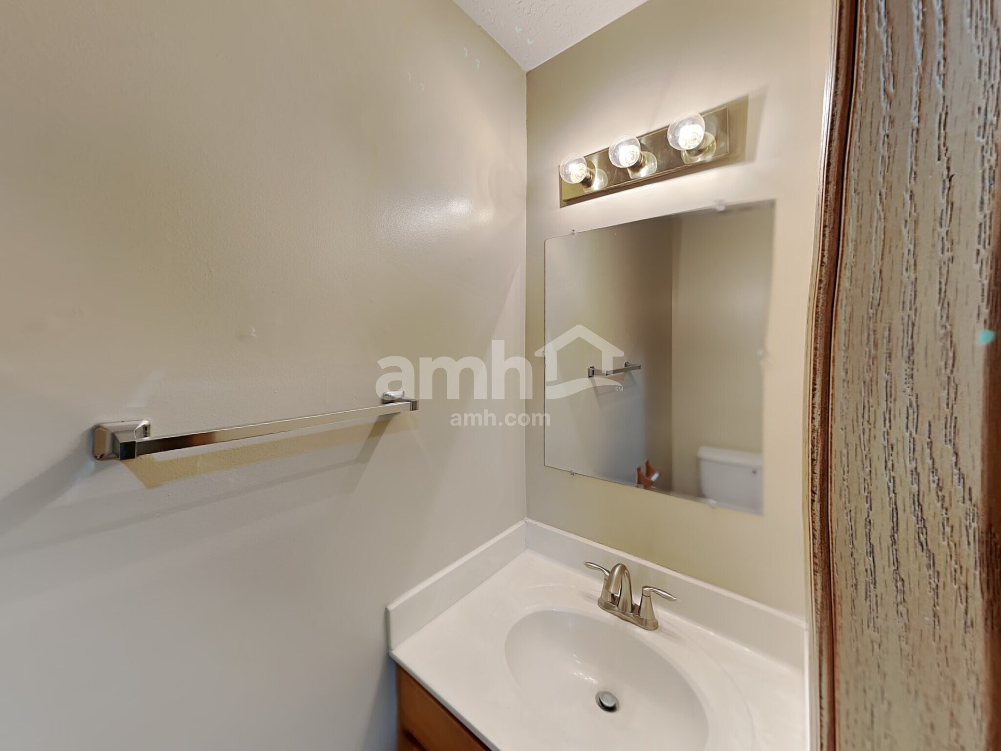 Building Photo - 1840 Pine Grove Pl