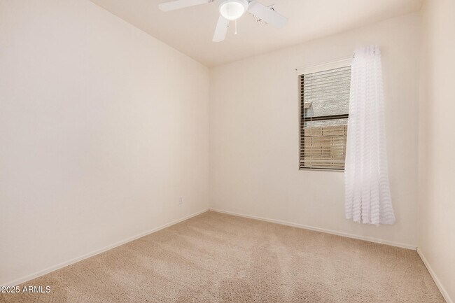 Building Photo - 298 E Diamond Trail