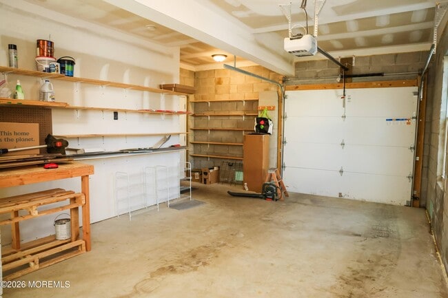 Building Photo - 320 Lorillard Ave