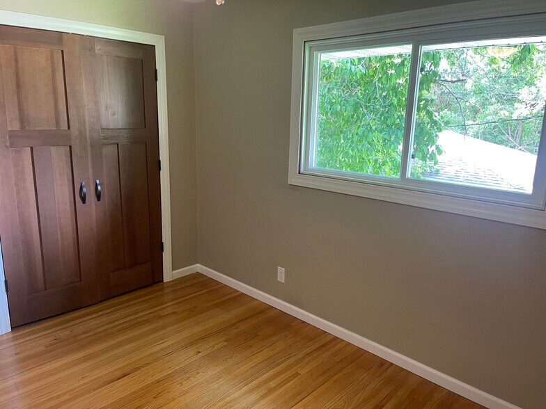 Master Bedroom - 6434 Xerxes Ave S