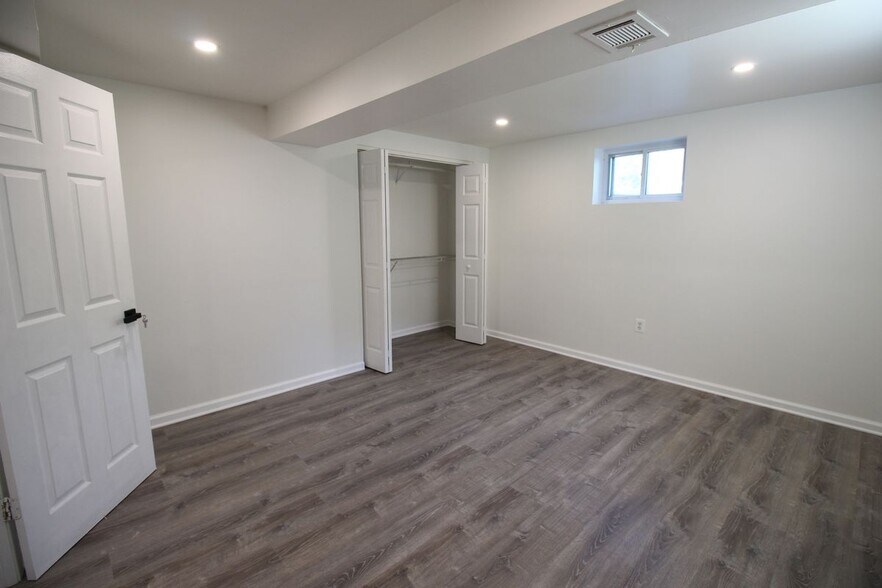 Building Photo - 11703 Caplinger Rd