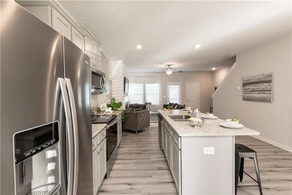 Building Photo - Room in Townhome on Shaffer Ct