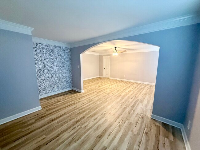 Building Photo - 2857 Cross Landing Dr