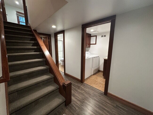 Building Photo - 607 NW Federal St