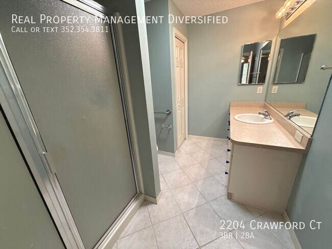 Building Photo - 2204 Crawford Ct