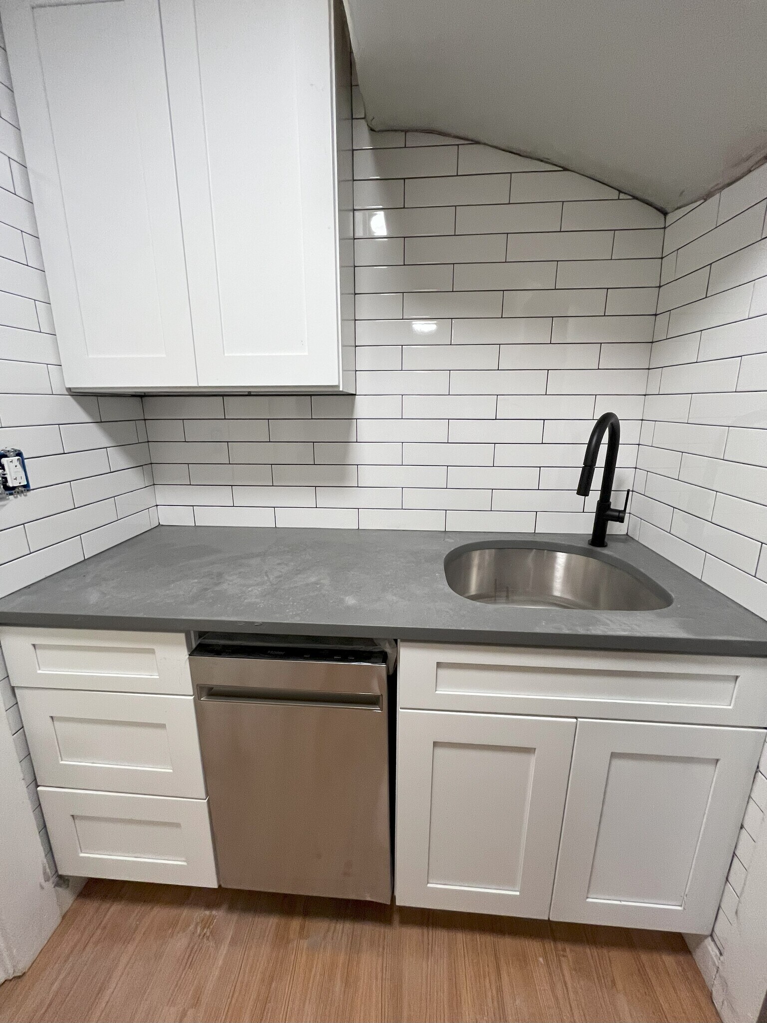 Kitchen2 - 171 Austin St