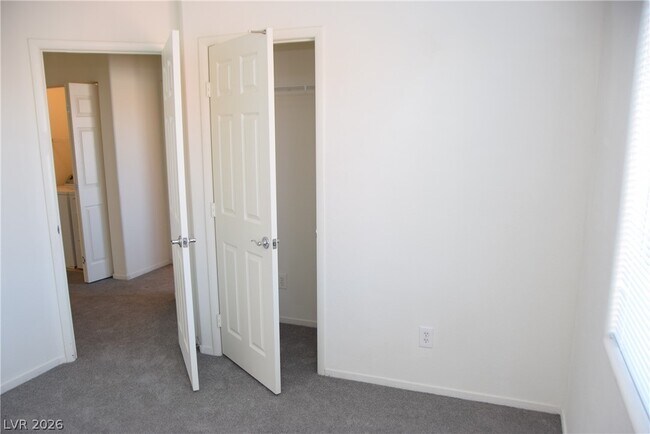 Building Photo - 9440 Crimson Sky St