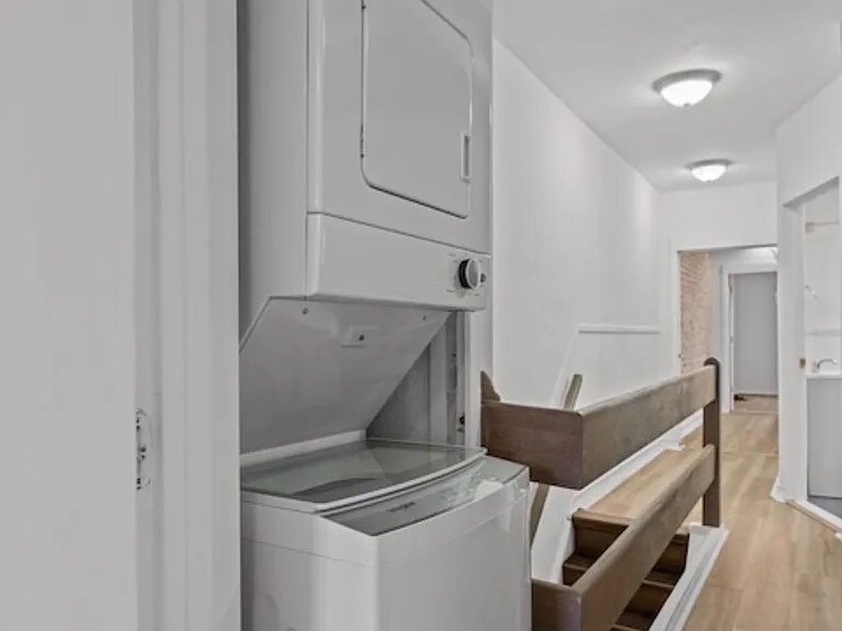 Building Photo - 1544 McKean St