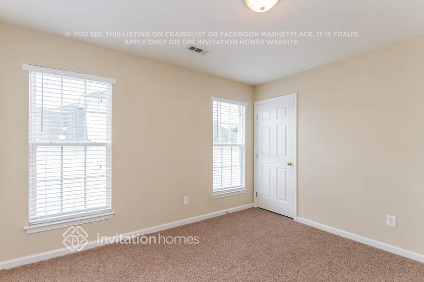 Building Photo - 8515 Castledown Dr