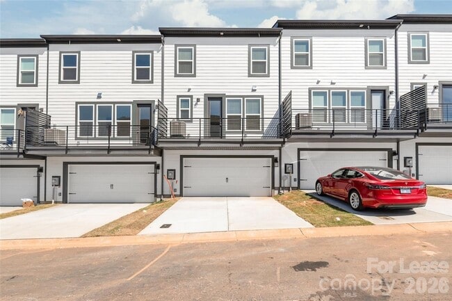 Building Photo - 3012 Rexton Ln