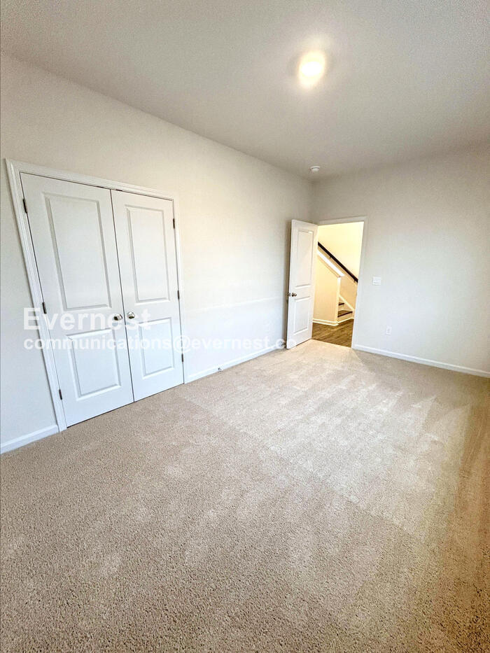 Building Photo - 813 Washington St