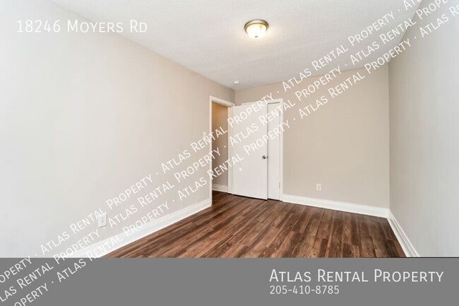 Building Photo - 18246 Moyers Rd