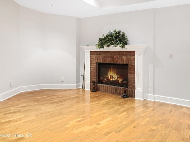 Building Photo - 282 Bruce Park Ave