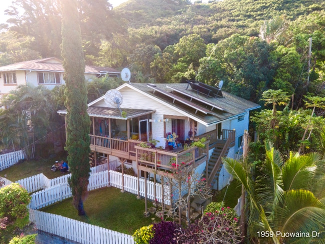 Building Photo - 1959 Puowaina Dr