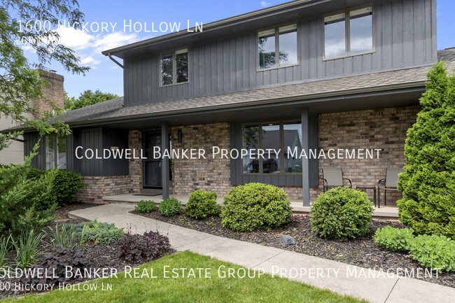 Primary Photo - 1600 Hickory Hollow, Menasha