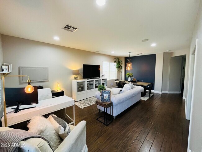 Building Photo - 11411 E Sebring Cir