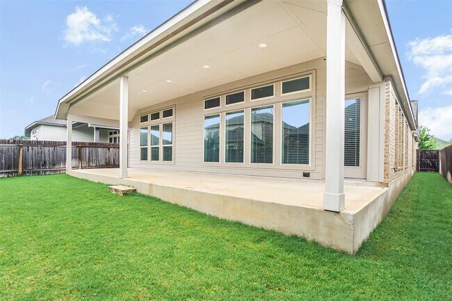Building Photo - 204 Magdalene Way