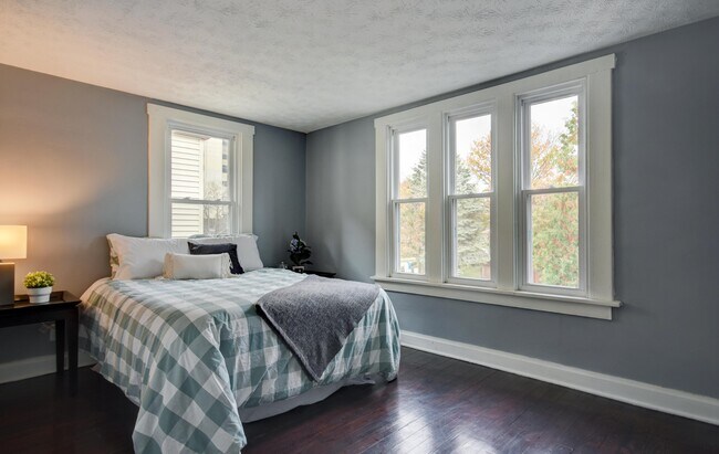 Building Photo - 1515-1517 Hawthorne