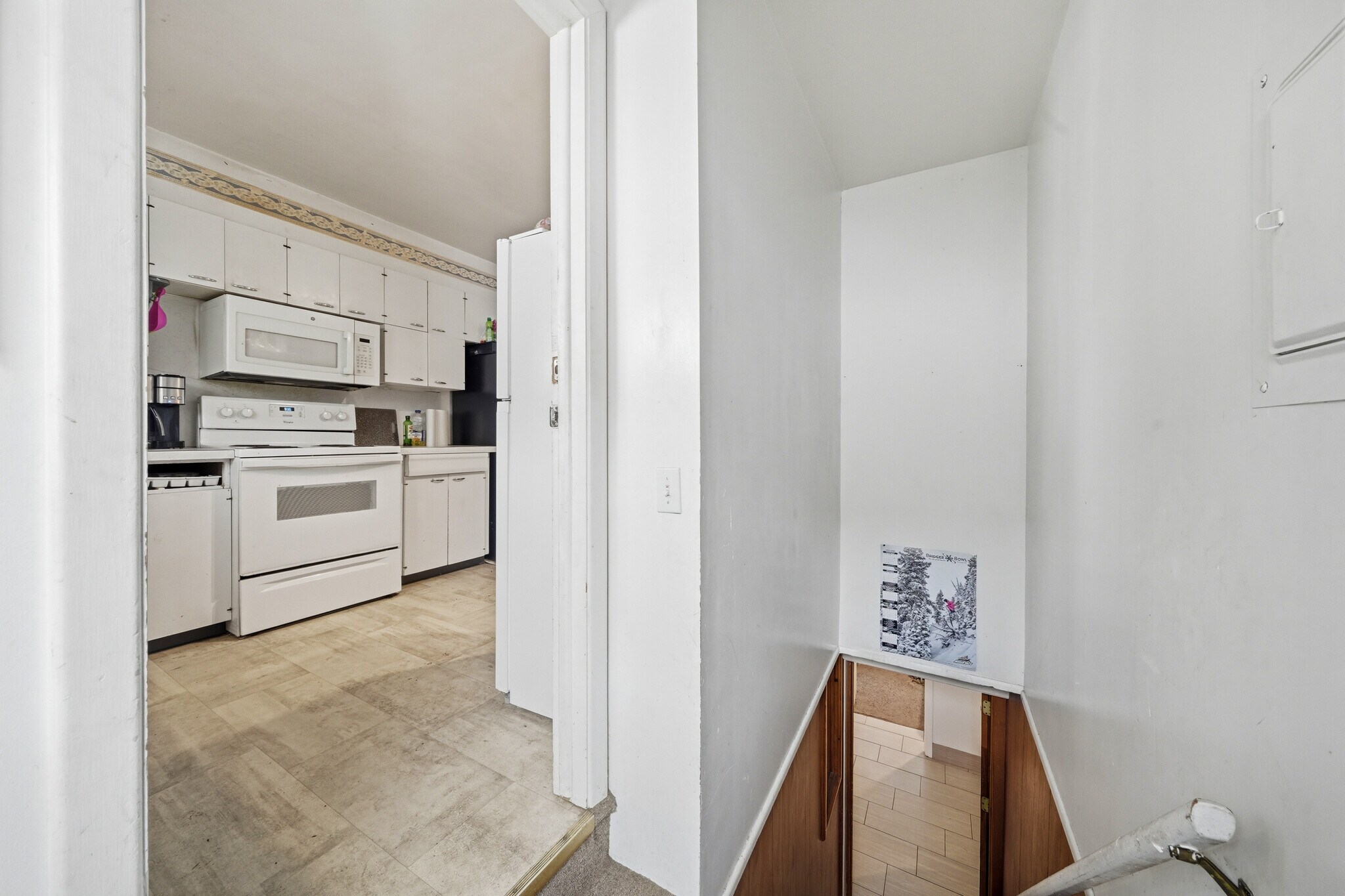 Building Photo - 517 S 13th Ave