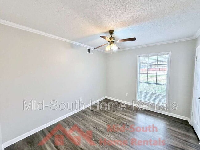 Building Photo - 465 Shelton Rd
