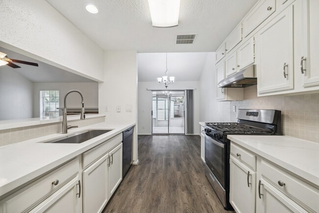 Building Photo - 3923 Windmill St