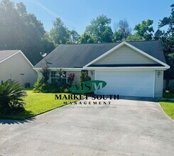 Building Photo - **COMING SOON!!** 4 Bedroom Beauty