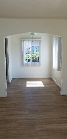 Dining Room - 4440 Utah St