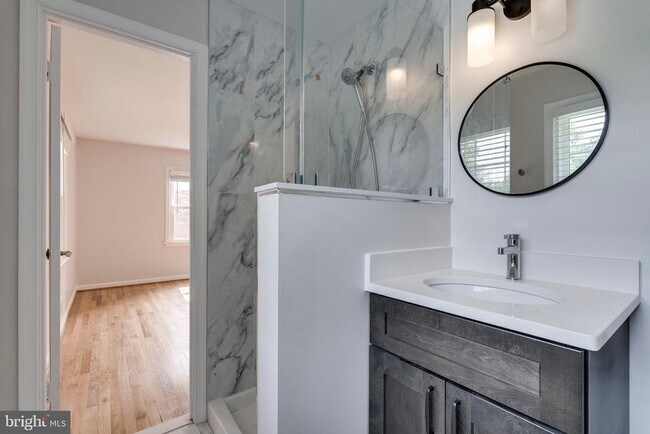 Building Photo - 9808 Brixton Ln