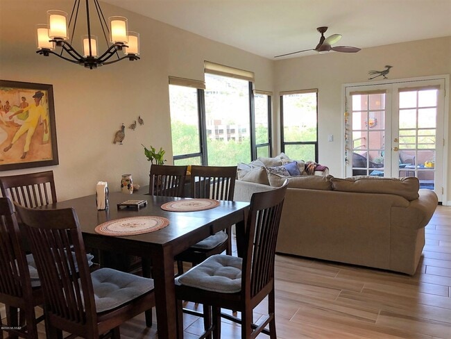 Building Photo - 6655 N Canyon Crest Dr