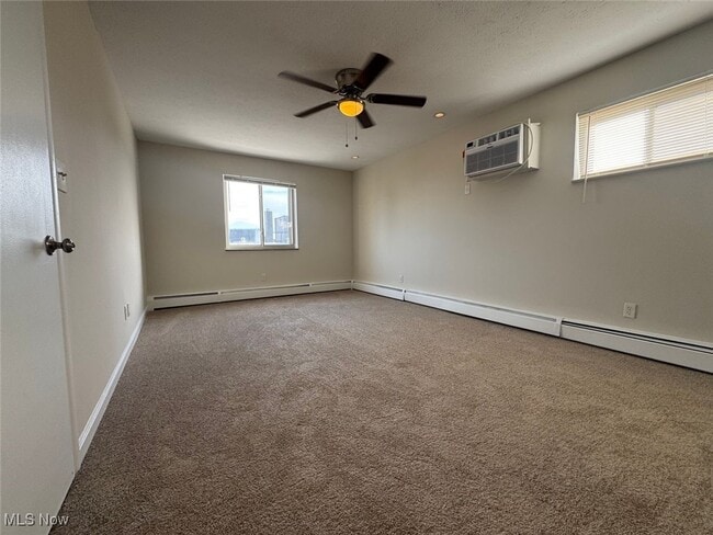 Building Photo - 12050 Lake Ave