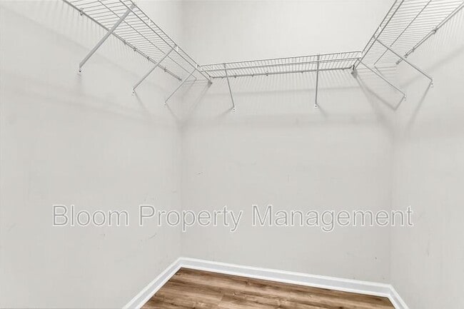 Building Photo - 317 Savannah River Dr