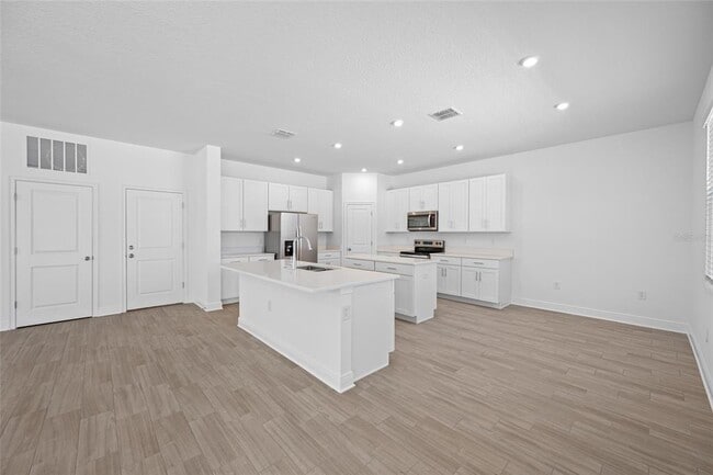 Building Photo - 4731 W Trilby Ave