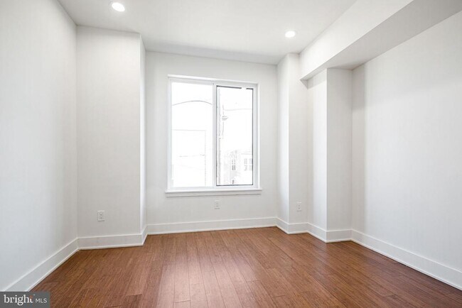 Building Photo - 2650 Earp St