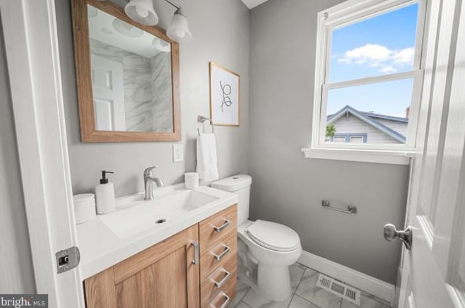 Building Photo - 1416 S St SE